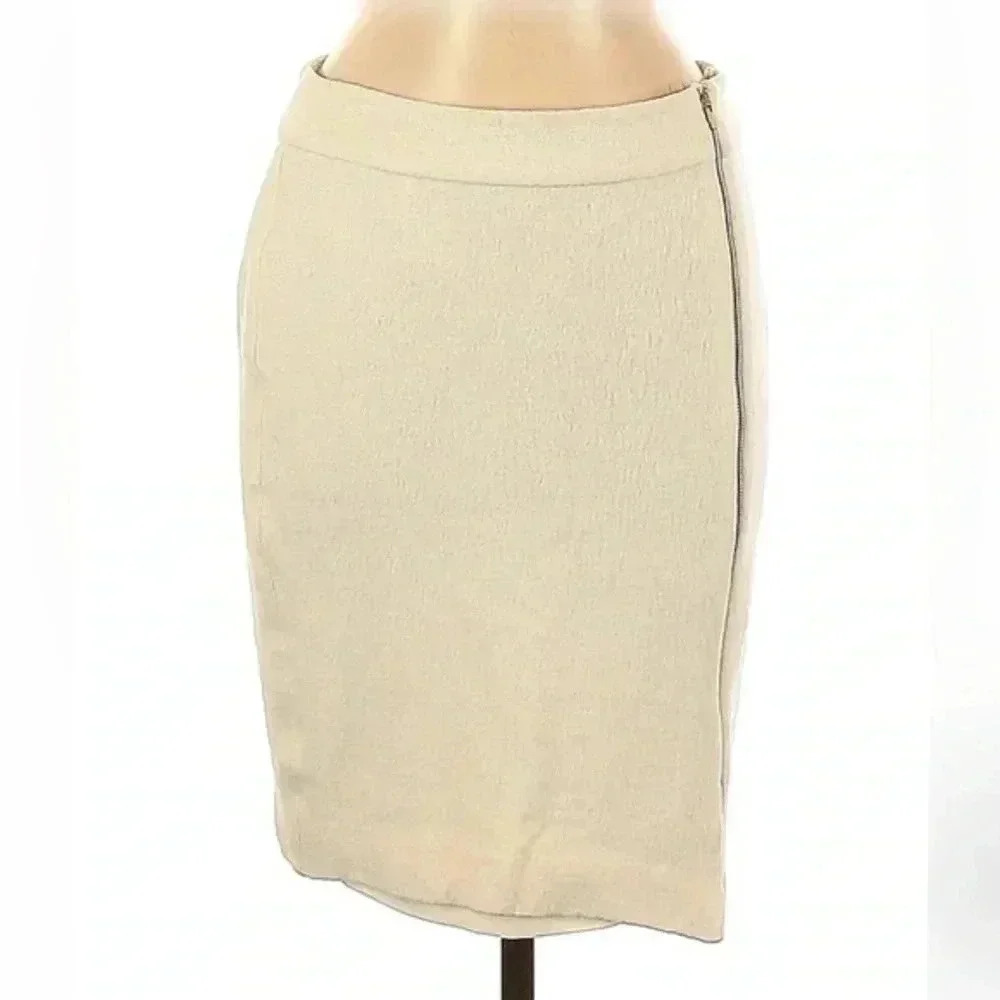 Banana Republic | Classic Chic Tan Cream Side Zip Pencil Skirt Size 6 Small S